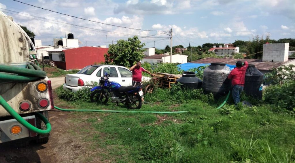 Dotan de Agua Potable a Afectados en Tlayacapan