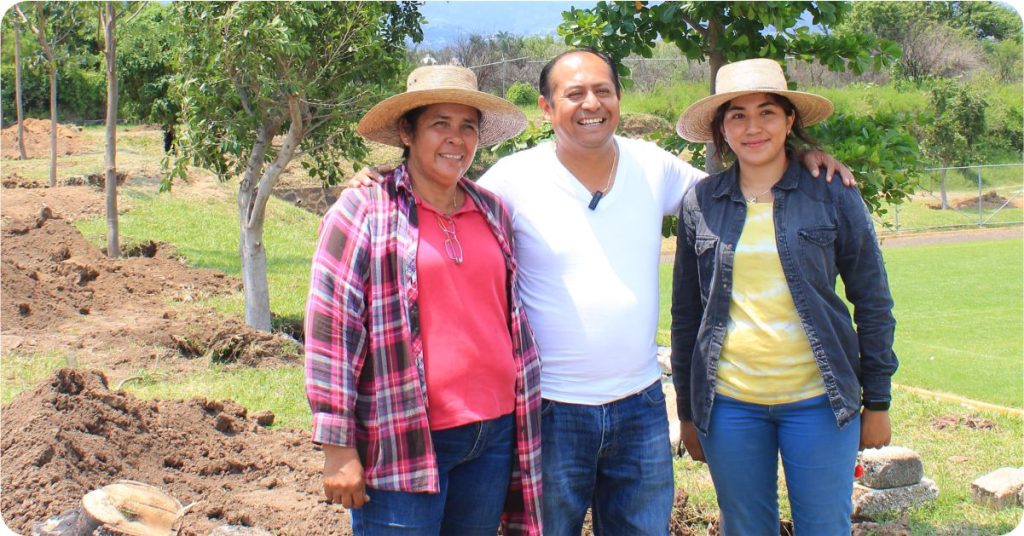 Arborizan Unidad Deportiva de Nacatonco