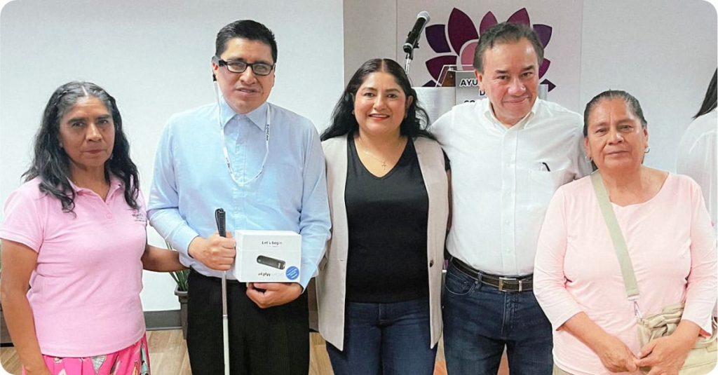 Benefician a Yecapixtlense con Asistencia Visual