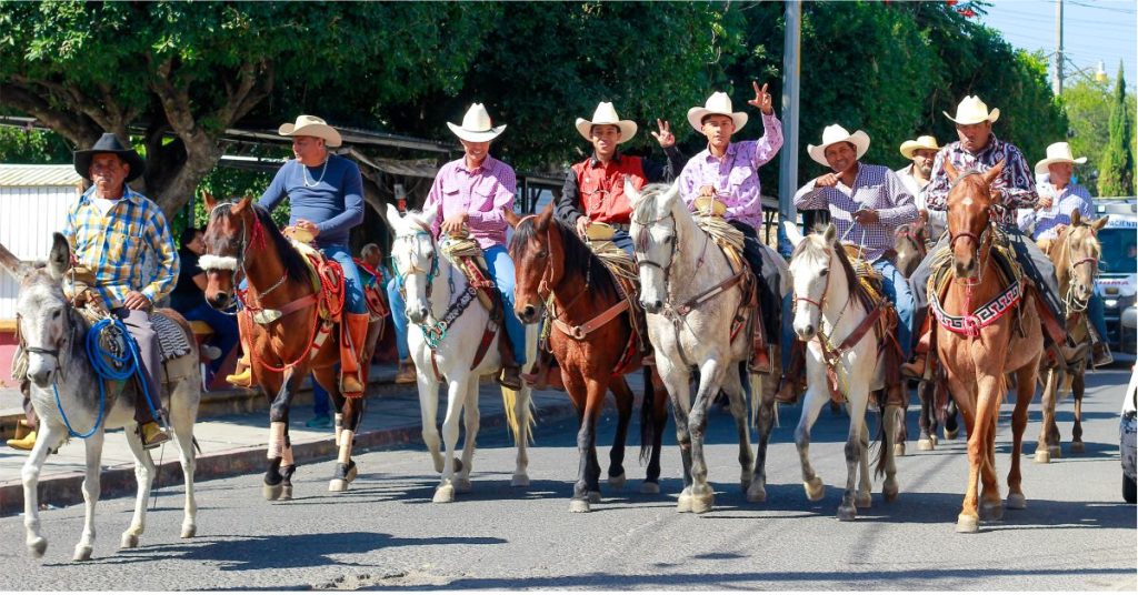 Cabalgata por la Virgen de los Ahuehuetes