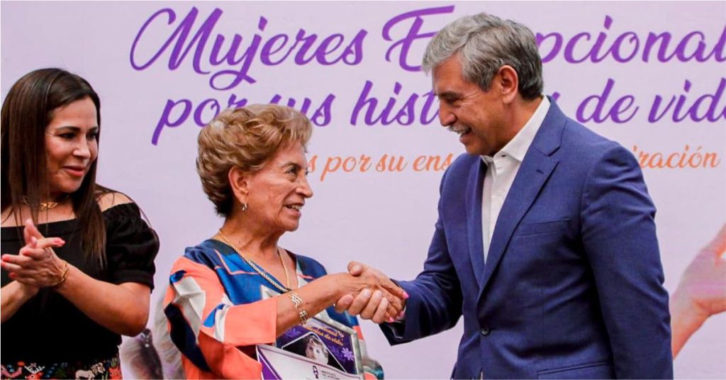 Reconocieron a 20 Mujeres por Labor Comunitaria