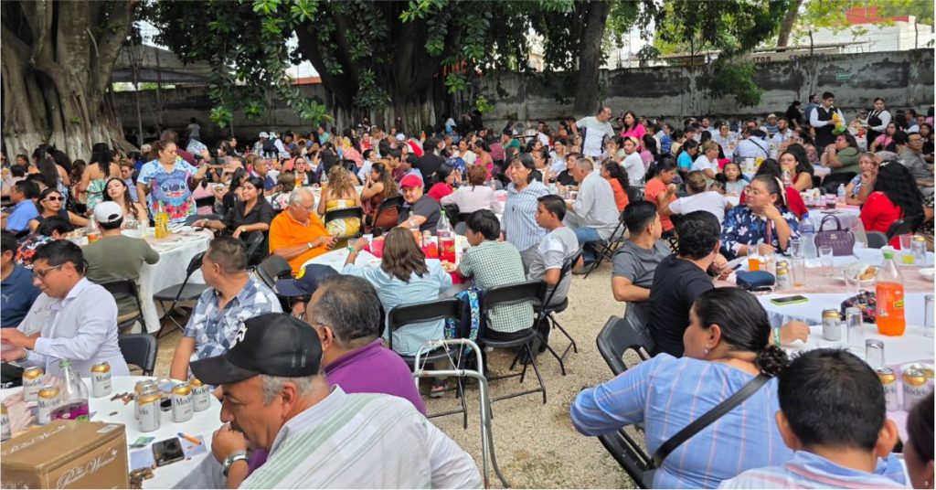 Celebró Cuautla día del Maestro