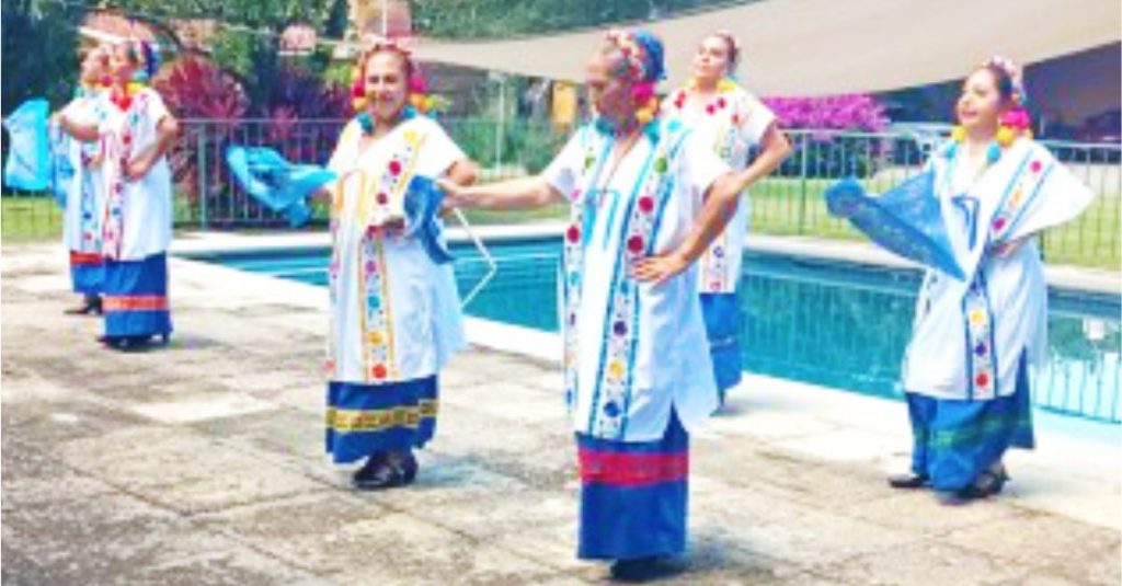 Celebraron Adultos Mayores el Día del Folklore
