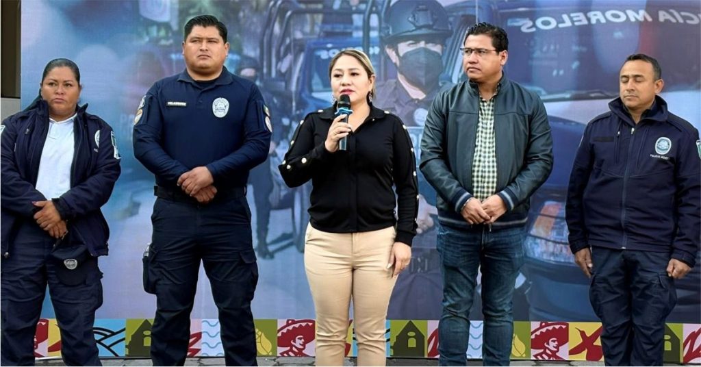 Equipó Nayeli a Seguridad Pública de Ayala