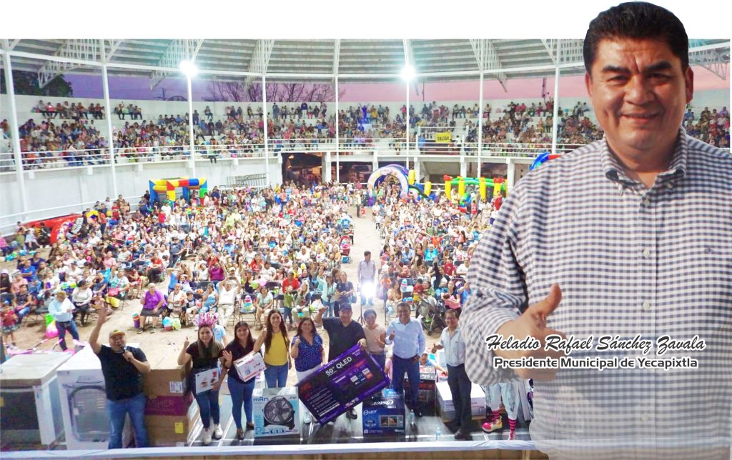 Festejaron Viridiana y “Gallo” a Niños y Madres en Todas las Comunidades