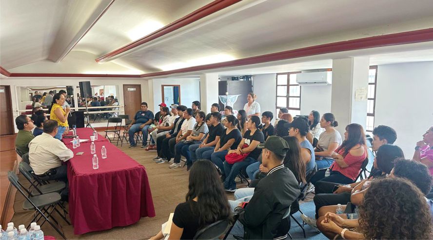 Capacitan a Jóvenes Emprendedores en Cuautla