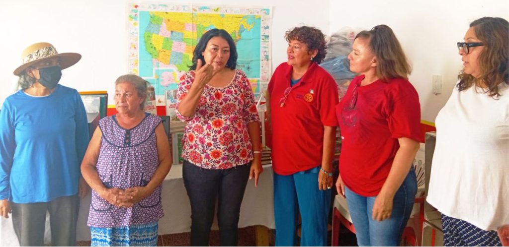Benefició Club Rotario a Estudiantes de la Colonia El Zarco en Yautepec