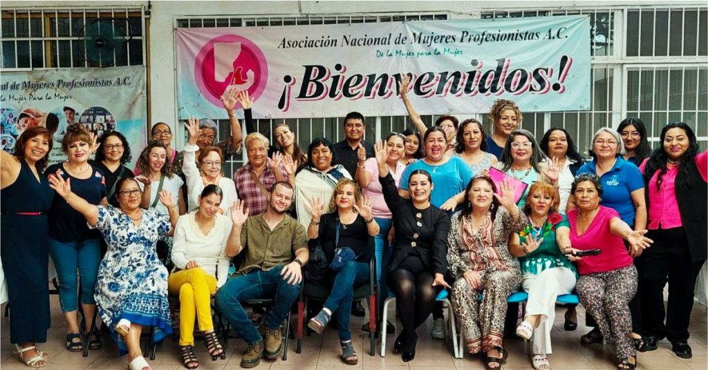 Exitoso Centro de Negocios de la ANMPAC