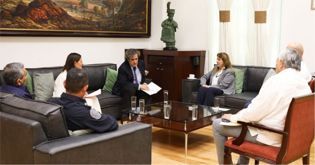 Se Reunió Gobernadora con Cónsul de España